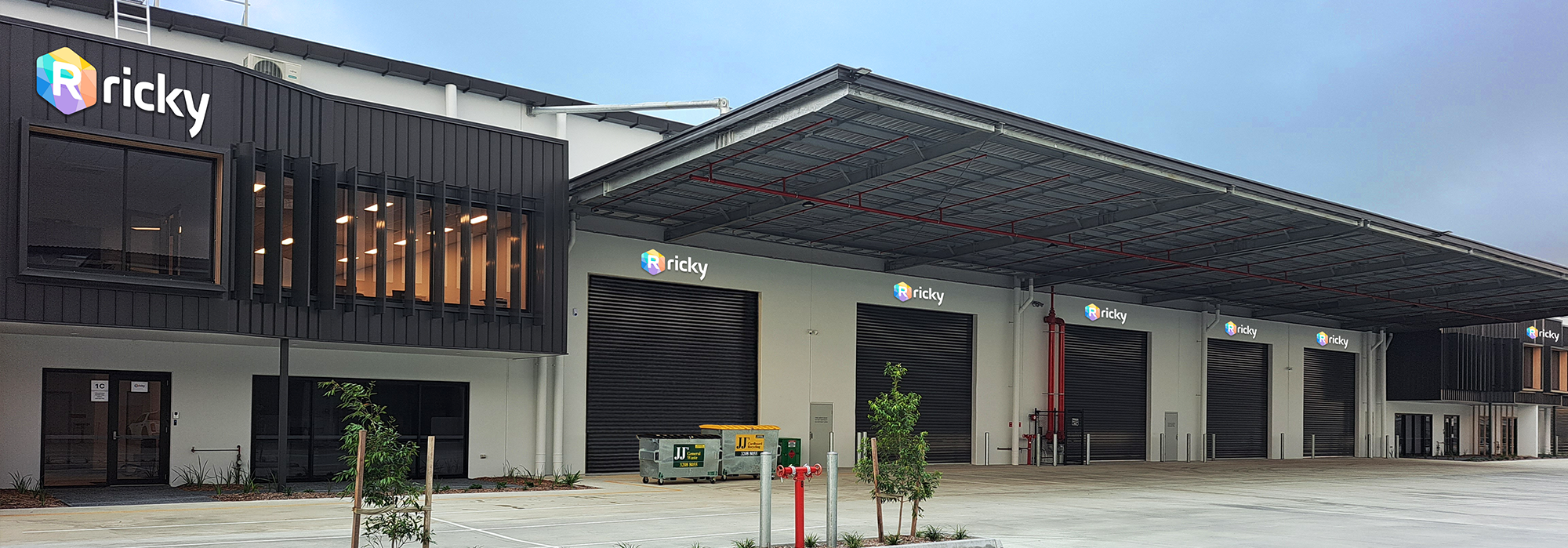Ricky goes North!: Welcome to our Brisbane Warehouse! 